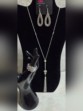 Paparazzi Silver Tassel Lariat Necklace with Earrings and Ring - Silver